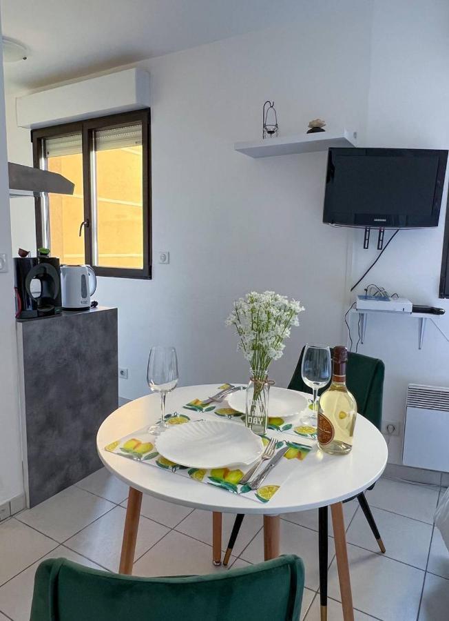 Charmant Studio A Menton Buitenkant foto